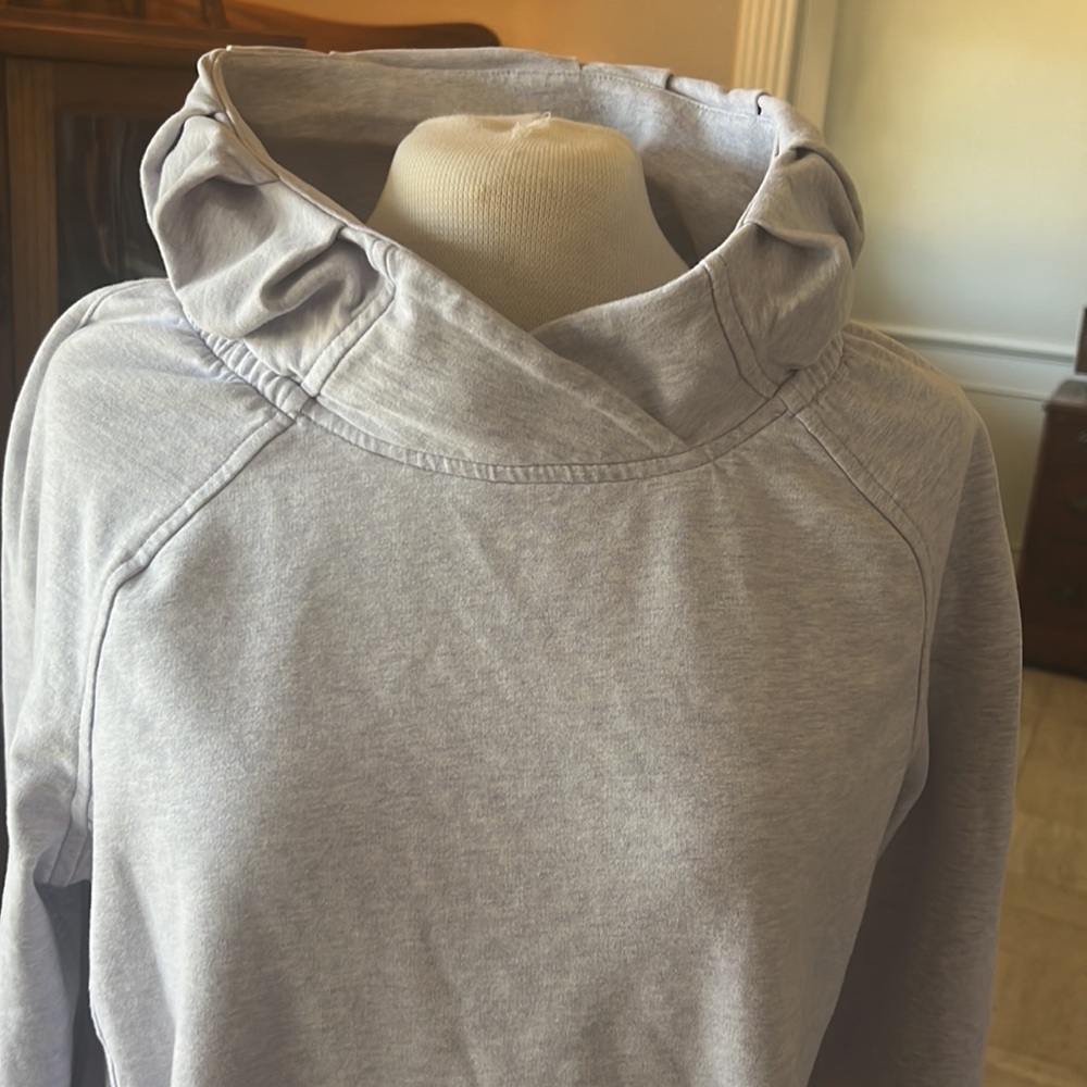 Lululemon Pullover